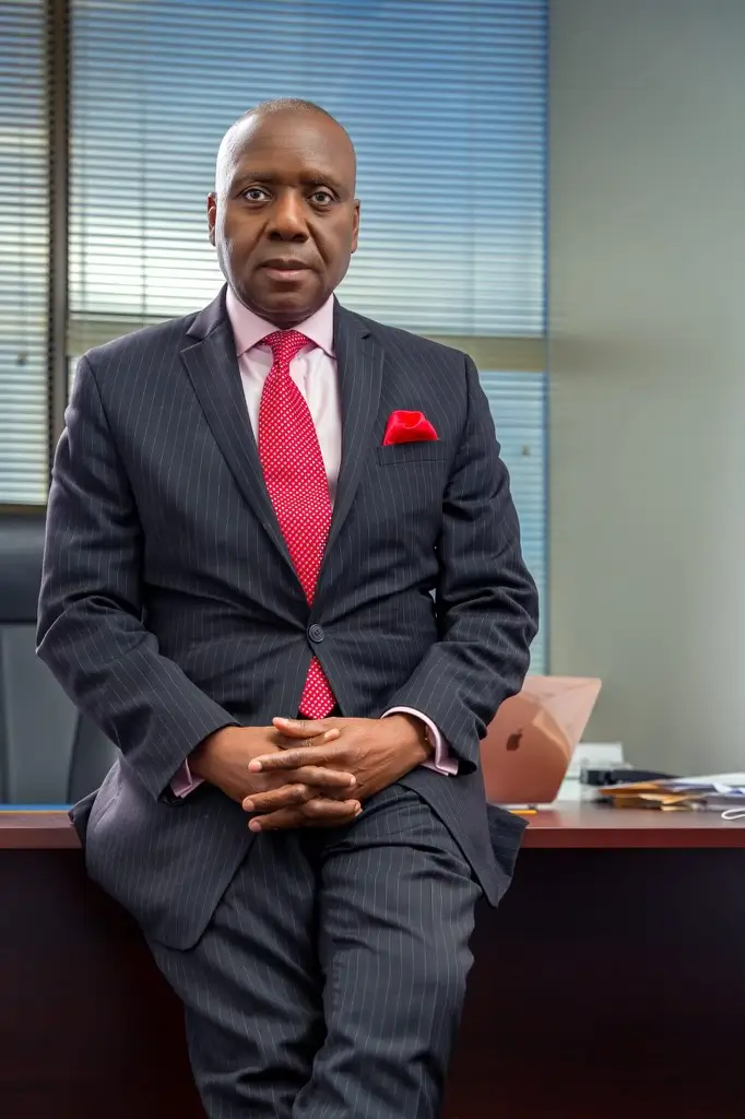 Godwin Ighodaro Oware- toronto lawyer headshot